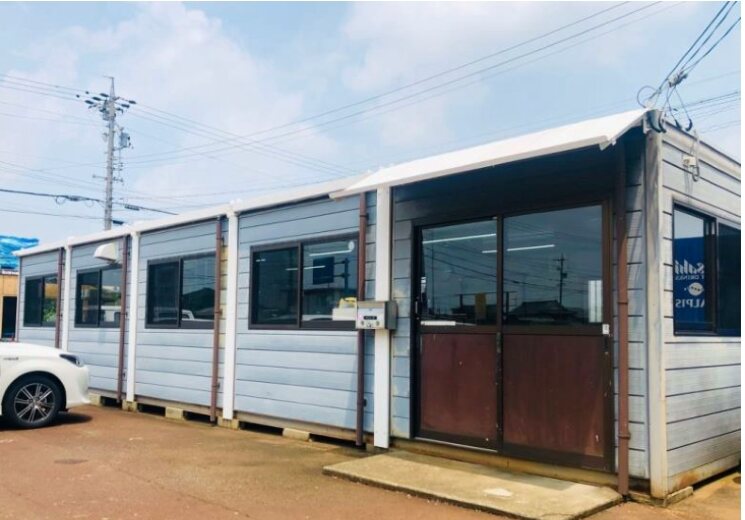 OASIS SP遮熱塗装を施工した愛知県岡崎市の有限会社松栄工業のコンテナ事務所